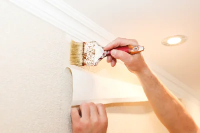 Pose de papier peint à Trécon — revêtements muraux et toiles de verre